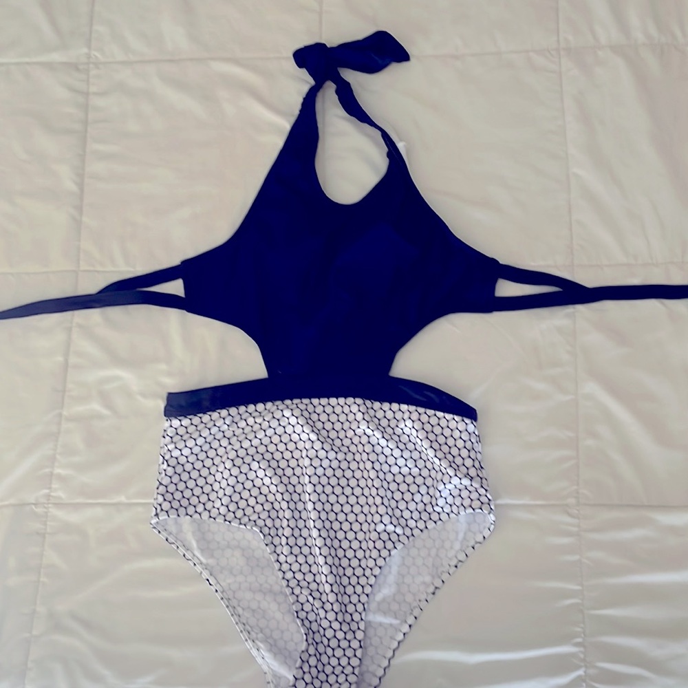 One piece bathing suit